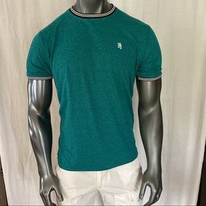 Men’s lion crest shirt